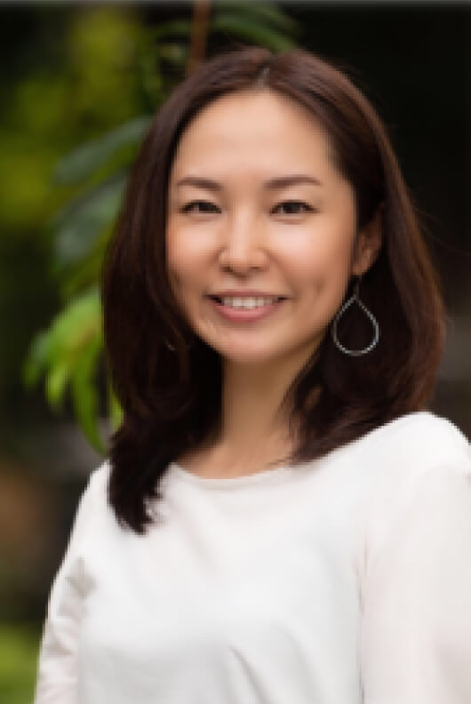 代表　岡部 優子　